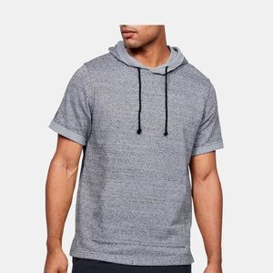 Men’s XXL Under Armour short sleeve hoodie